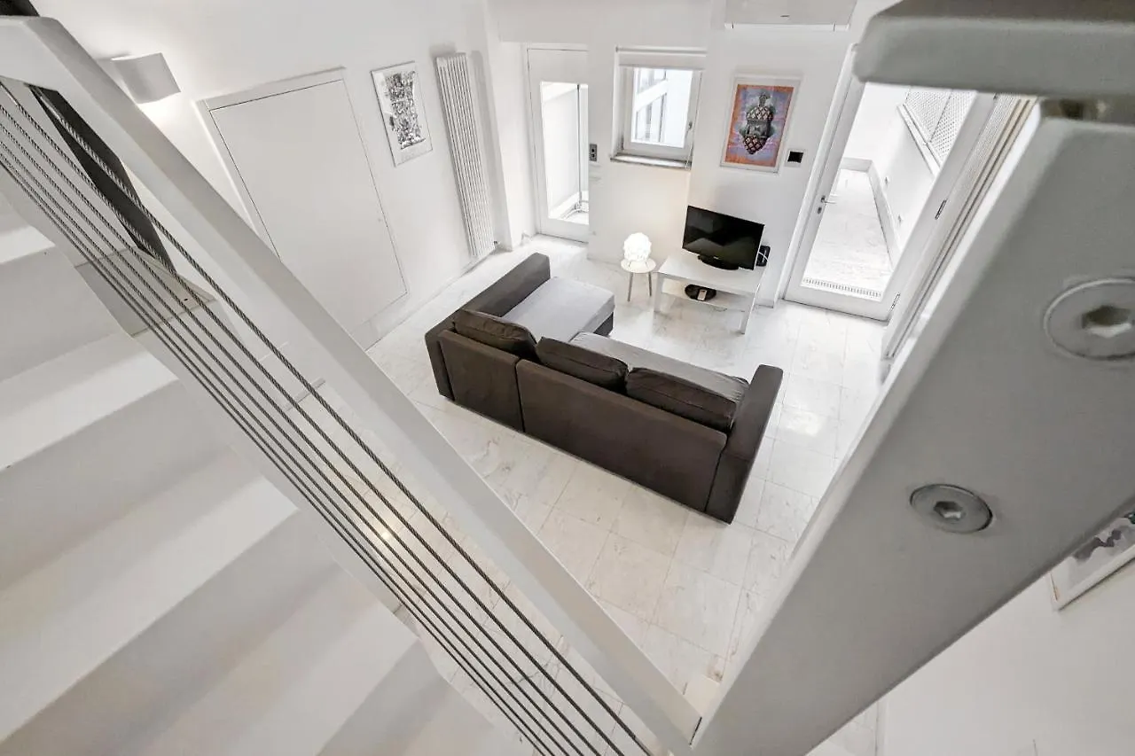 Apartment Flats4Rent Casa Tascherio Verona Italy